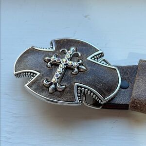 Justin Brown Leather Women’s Belt with Silver Cross Buckle